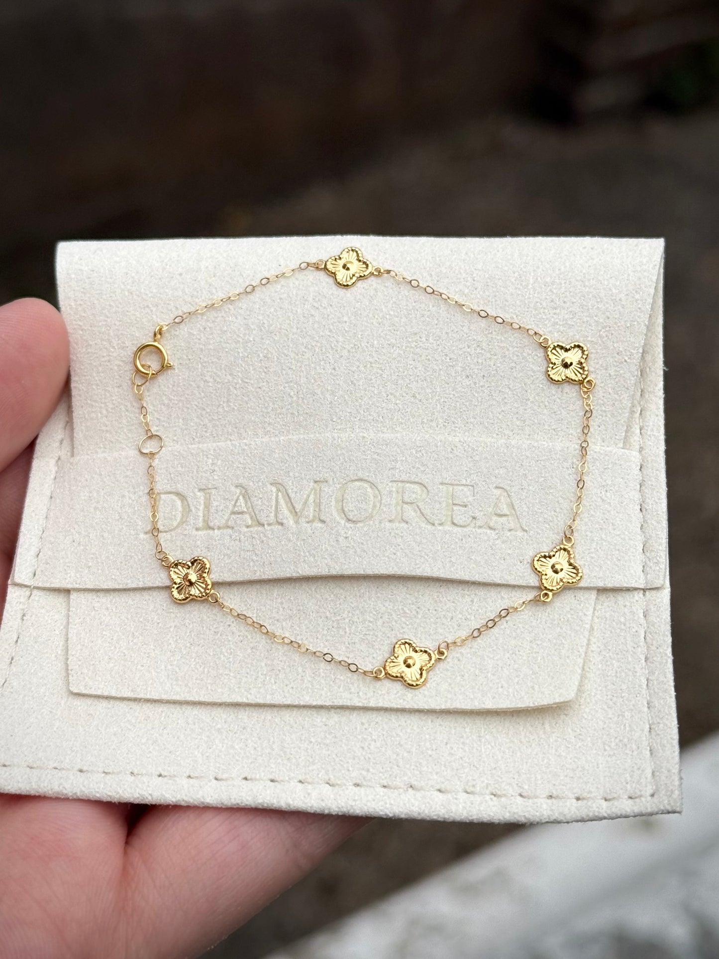 18ct Solid Gold mini Clover Bracelet
