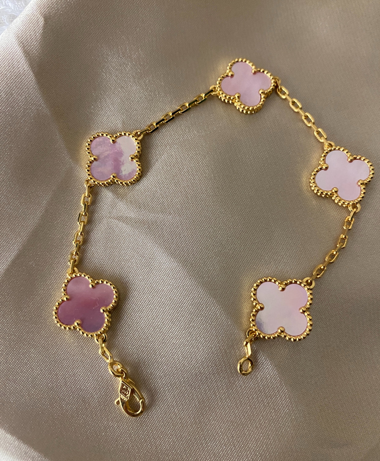 Ella Clover Bracelet,18k Gold Plated